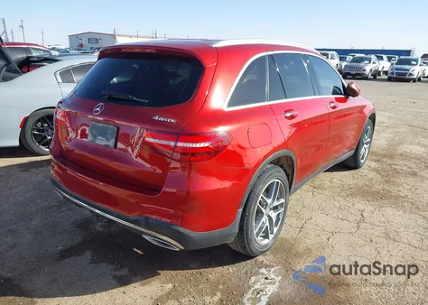2016 Mercedes-Benz Glc 300 4Matic z USA, uszkodzony, nr VIN WDC0G4KB6GF043518